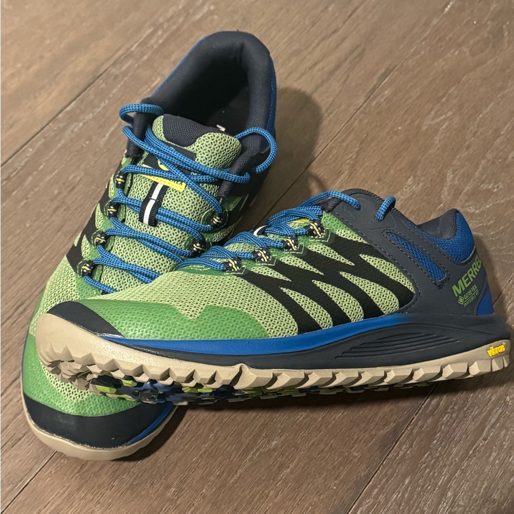 Men’s Merrell Nova 2 Gore-Tex size 8.5 Green / Blue